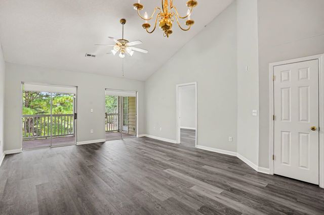 4910 Windsor Green Way Unit 302, Myrtle Beach, SC 29579