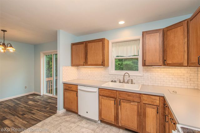 1765 Parker Road, Holly Township, MI 48442