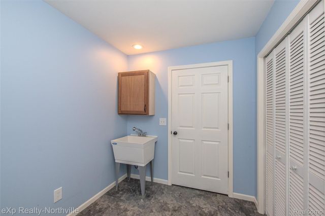 1765 Parker Road, Holly Township, MI 48442
