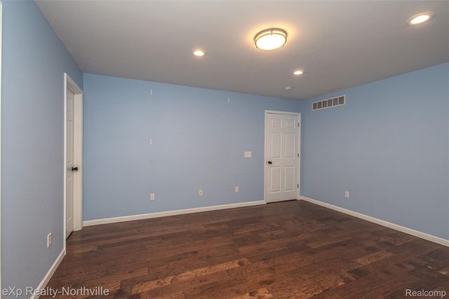1765 Parker Road, Holly Township, MI 48442