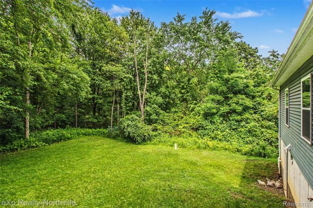 1765 Parker Road, Holly Township, MI 48442