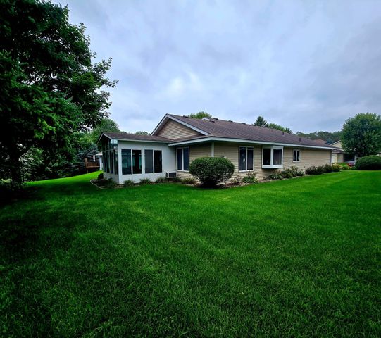 642 Jenisa Drive, Saint Cloud, MN 56301