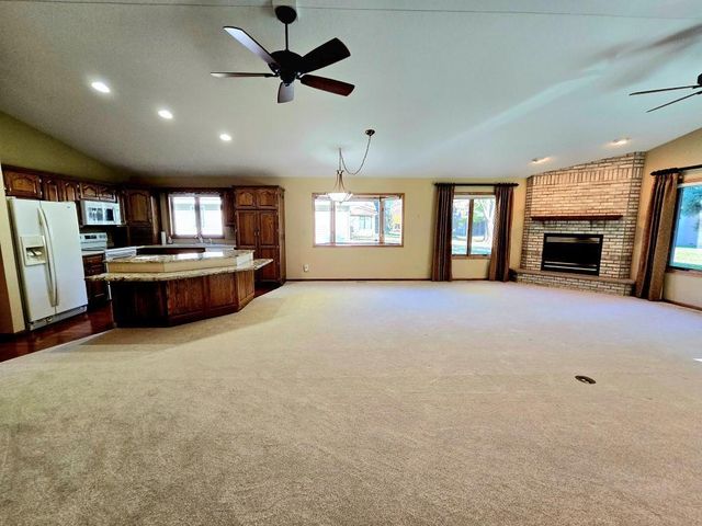 642 Jenisa Drive, Saint Cloud, MN 56301