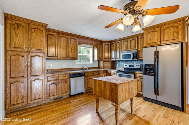 3570 Old Elizabethtown Rd, Hodgenville, KY 42748