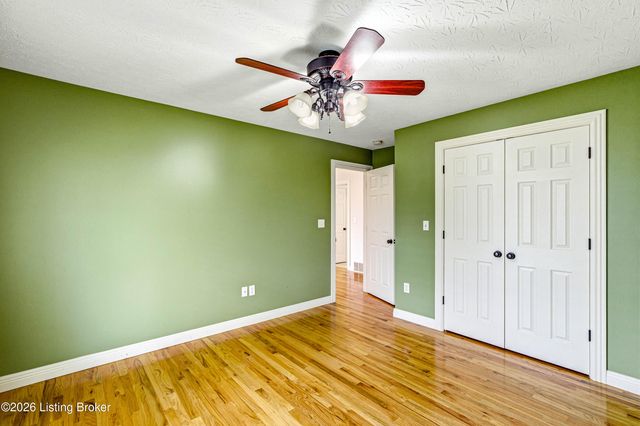 3570 Old Elizabethtown Rd, Hodgenville, KY 42748