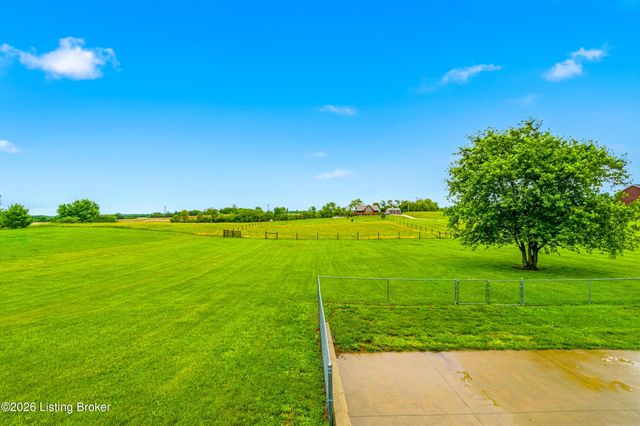 3570 Old Elizabethtown Rd, Hodgenville, KY 42748