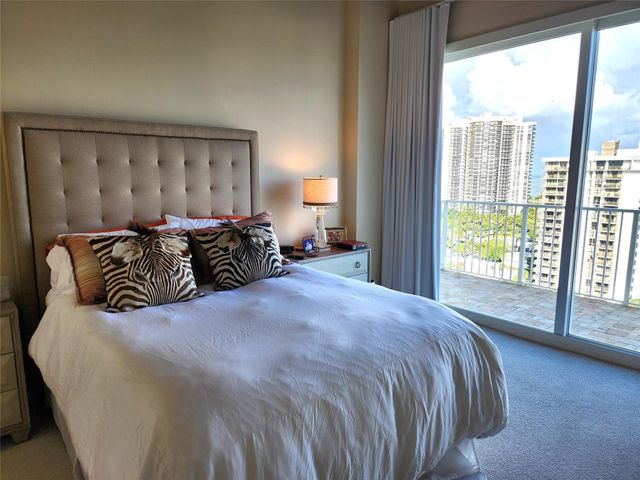 3020 NE 32nd Avenue PH5, Fort Lauderdale, FL 33308