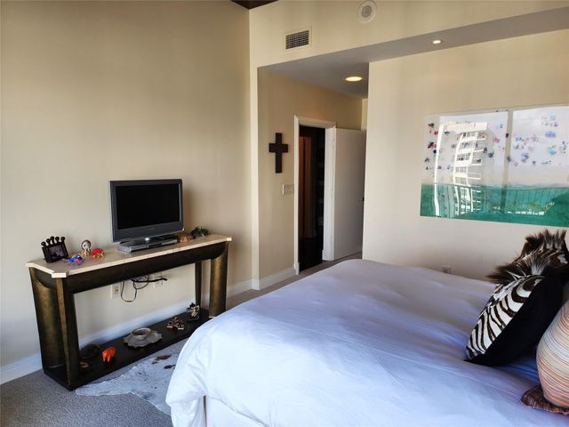 3020 NE 32nd Avenue PH5, Fort Lauderdale, FL 33308