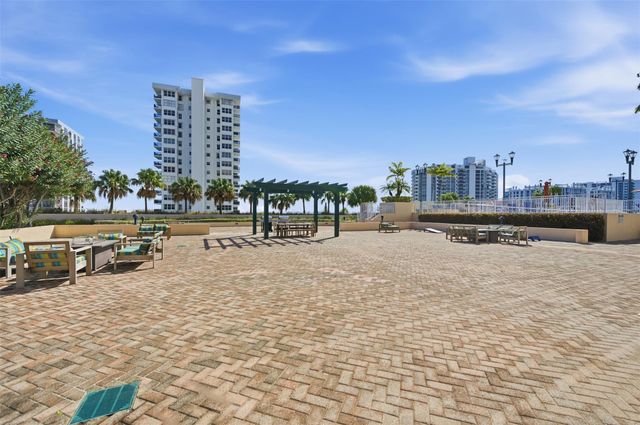 3020 NE 32nd Avenue PH5, Fort Lauderdale, FL 33308