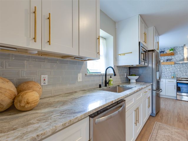 6705 Parkwood Drive, North Richland Hills, TX 76182