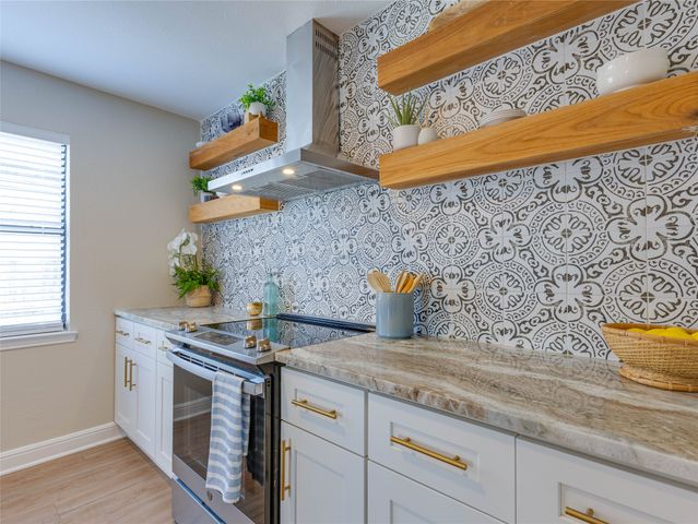 6705 Parkwood Drive, North Richland Hills, TX 76182