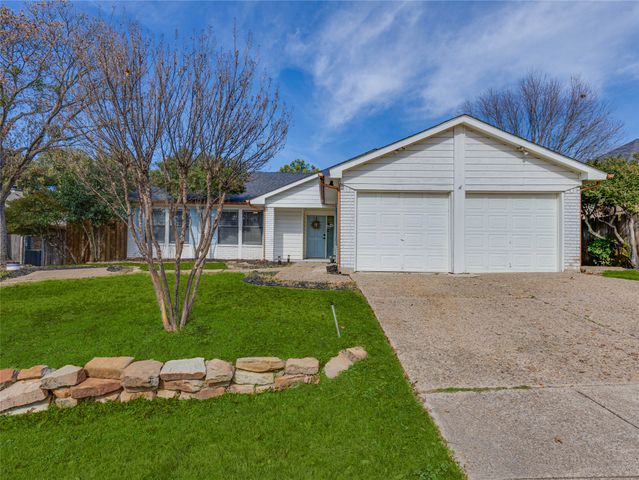 6705 Parkwood Drive, North Richland Hills, TX 76182