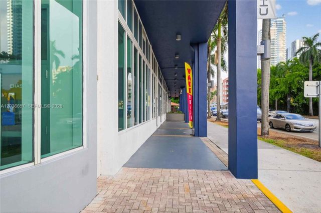 275 NE 18th Street, Miami, FL 33132