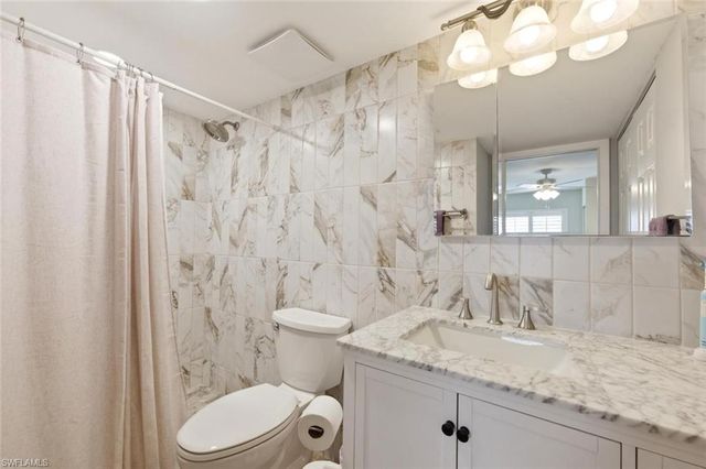 401 Charlemagne BLVD A205, Naples, FL 34112