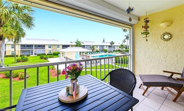 401 Charlemagne BLVD A205, Naples, FL 34112