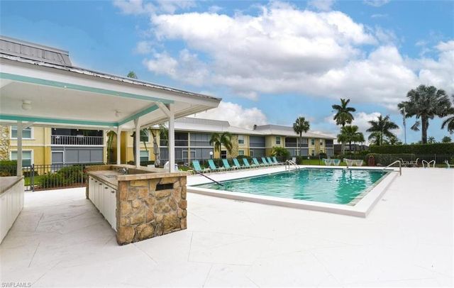 401 Charlemagne BLVD A205, Naples, FL 34112