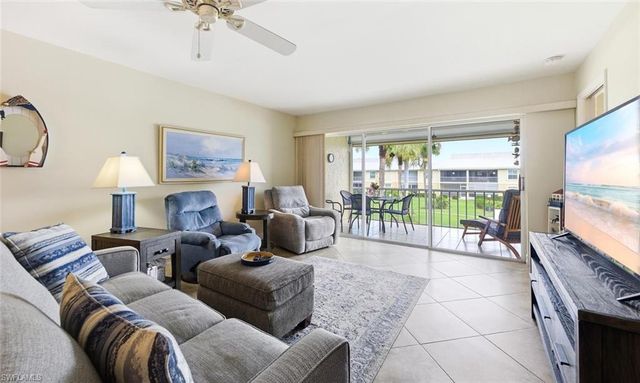 401 Charlemagne BLVD A205, Naples, FL 34112