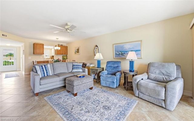 401 Charlemagne BLVD A205, Naples, FL 34112