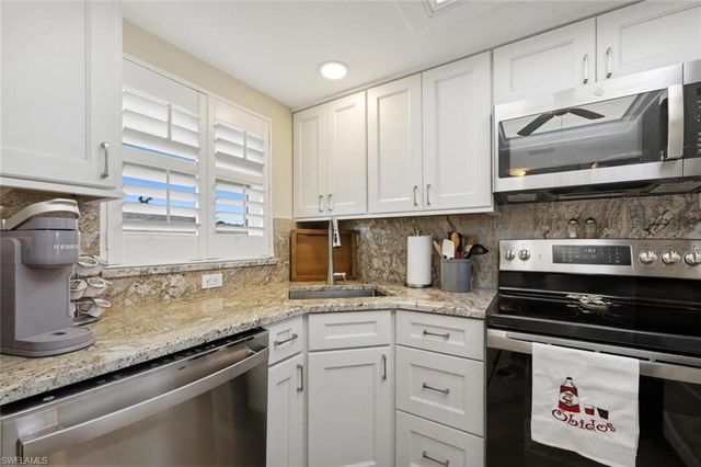 401 Charlemagne BLVD A205, Naples, FL 34112