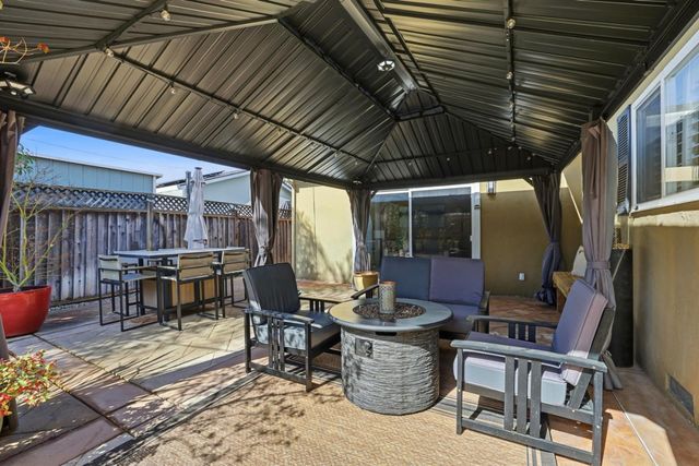 1580 Silvercrest Drive, San Jose, CA 95118