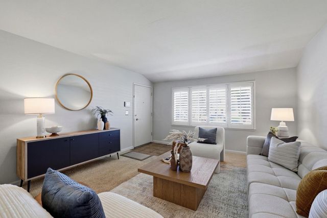 1580 Silvercrest Drive, San Jose, CA 95118