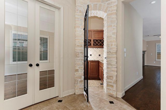 18 Chase Mills Place, Tomball, TX 77375