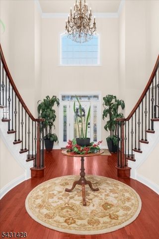 4 Jacob Ct, Raritan Twp., NJ 08822
