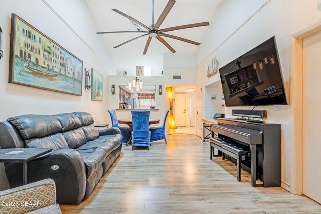 955 Grayling Ct Apt B, Port Orange, FL 32127