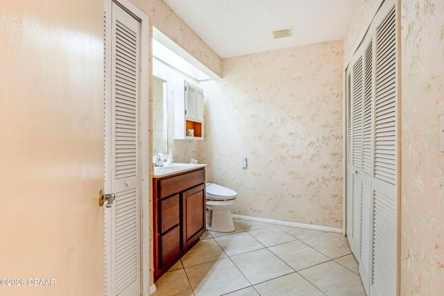 955 Grayling Ct Apt B, Port Orange, FL 32127