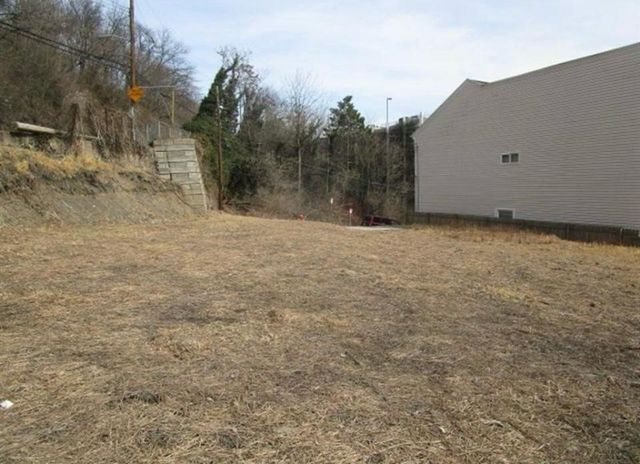 1429 Porterfield Street, Central North Side, PA 15212