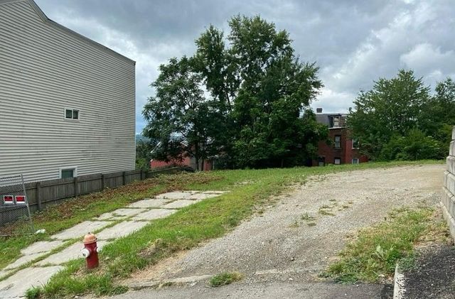 1429 Porterfield Street, Central North Side, PA 15212