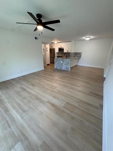 629 Sea Pine Way C1, Greenacres, FL 33415