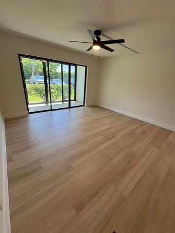 629 Sea Pine Way C1, Greenacres, FL 33415