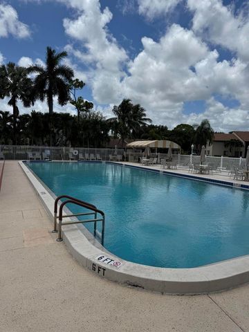 629 Sea Pine Way C1, Greenacres, FL 33415