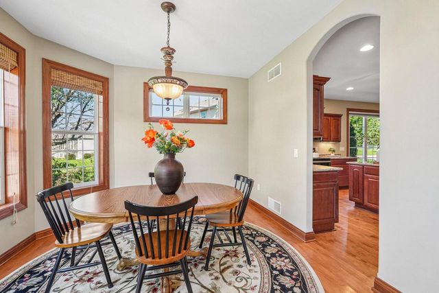 443 Minors DRIVE, Mukwonago, WI 53149