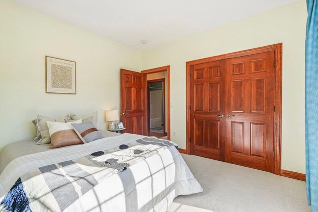 443 Minors DRIVE, Mukwonago, WI 53149
