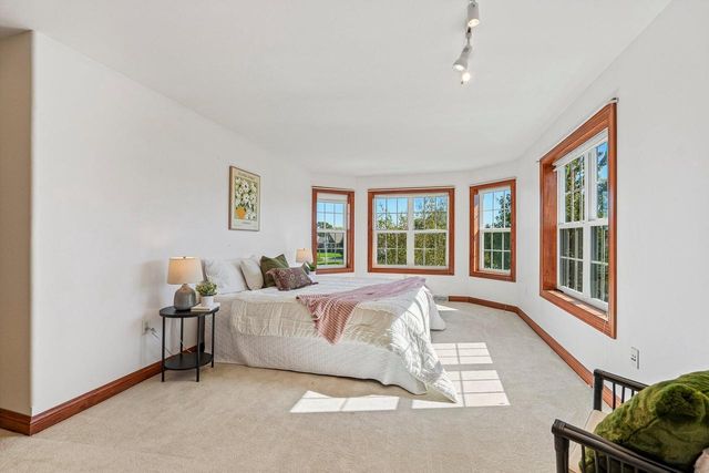 443 Minors DRIVE, Mukwonago, WI 53149