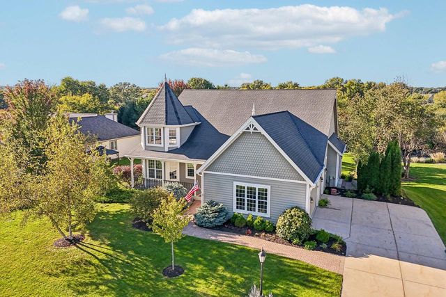 443 Minors DRIVE, Mukwonago, WI 53149