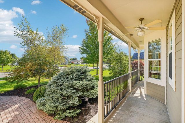443 Minors DRIVE, Mukwonago, WI 53149