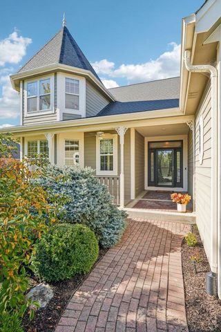 443 Minors DRIVE, Mukwonago, WI 53149