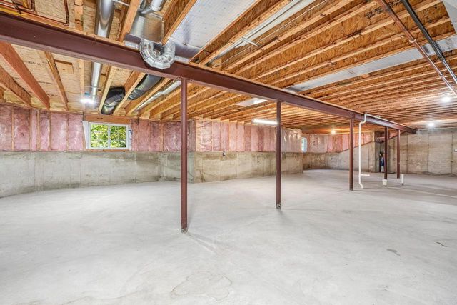 443 Minors DRIVE, Mukwonago, WI 53149