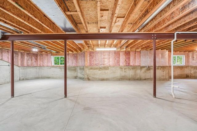 443 Minors DRIVE, Mukwonago, WI 53149