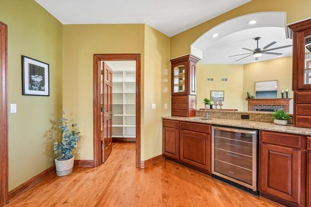 443 Minors DRIVE, Mukwonago, WI 53149