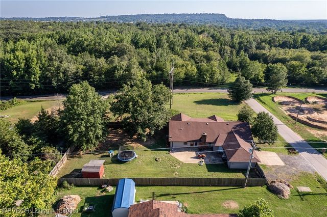 2546 Old Uniontown Road, Van Buren, AR 72956