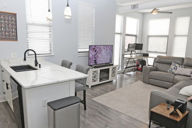 650 S Mill Street 324, Lexington, KY 40508