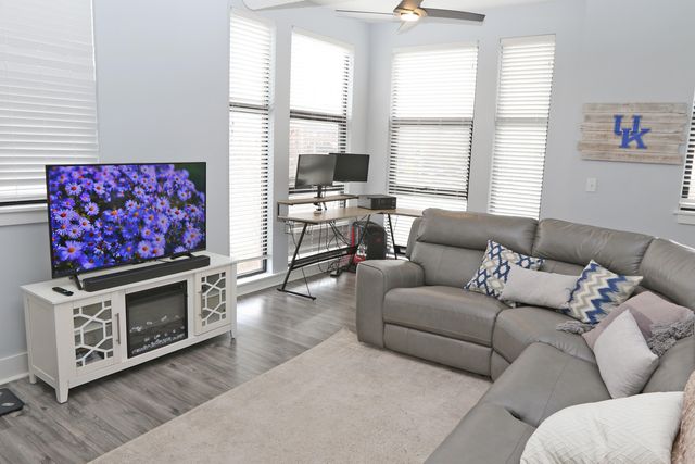 650 S Mill Street 324, Lexington, KY 40508