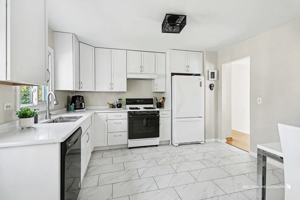 302 Appleton Drive, Vernon Hills, IL 60061 — photo 5