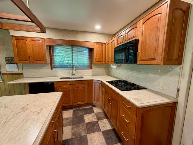 1400 Wetters Road, Kawkawlin, MI 48631