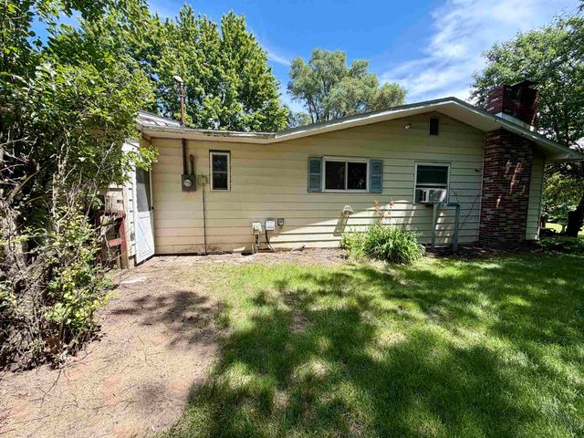 1400 Wetters Road, Kawkawlin, MI 48631