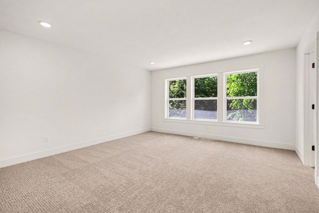 40 Karner Blue Court, Chesterton, IN 46304